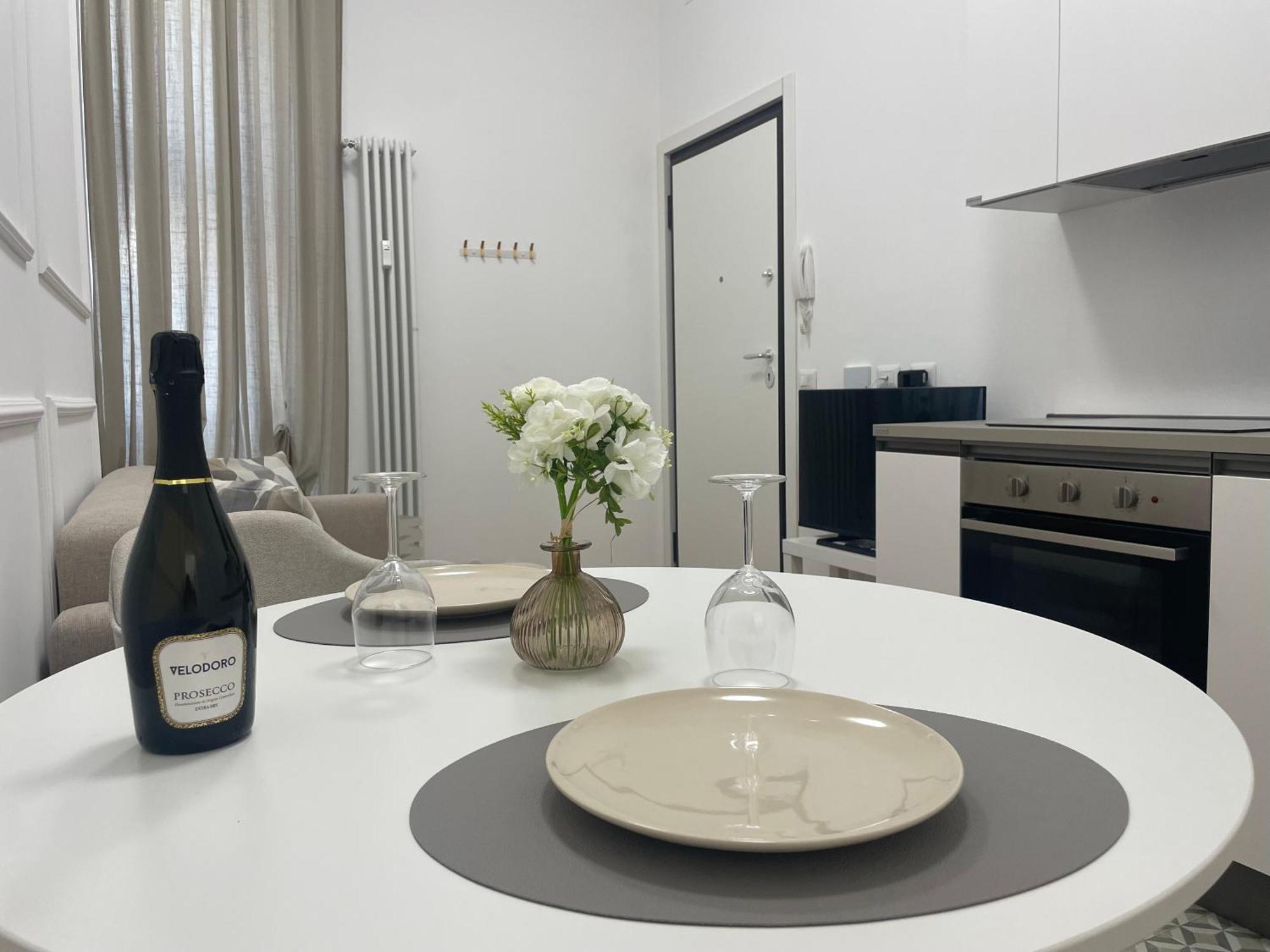 R&R Urban Chic Apartment Bergamo Bagian luar foto