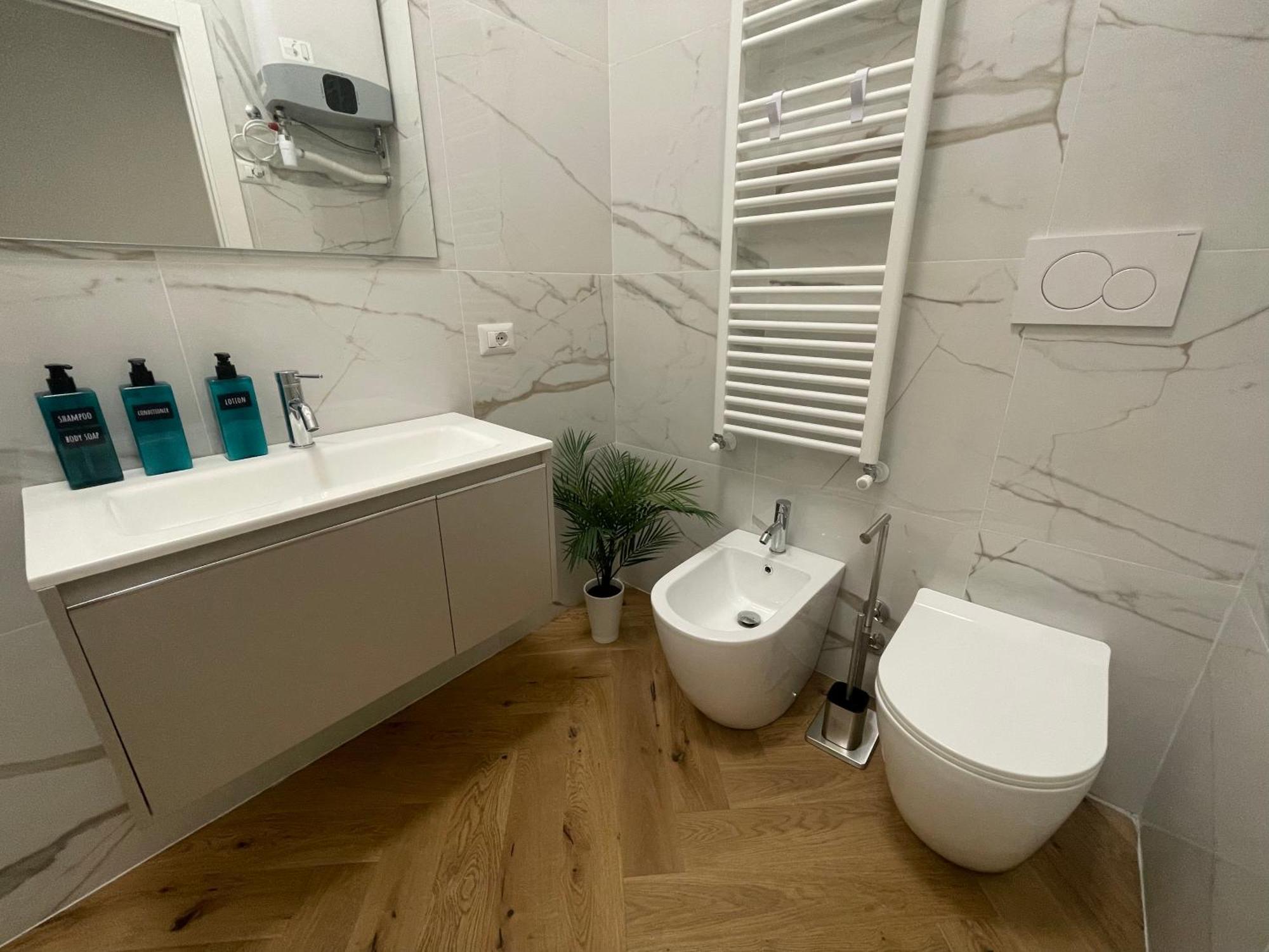 R&R Urban Chic Apartment Bergamo Bagian luar foto