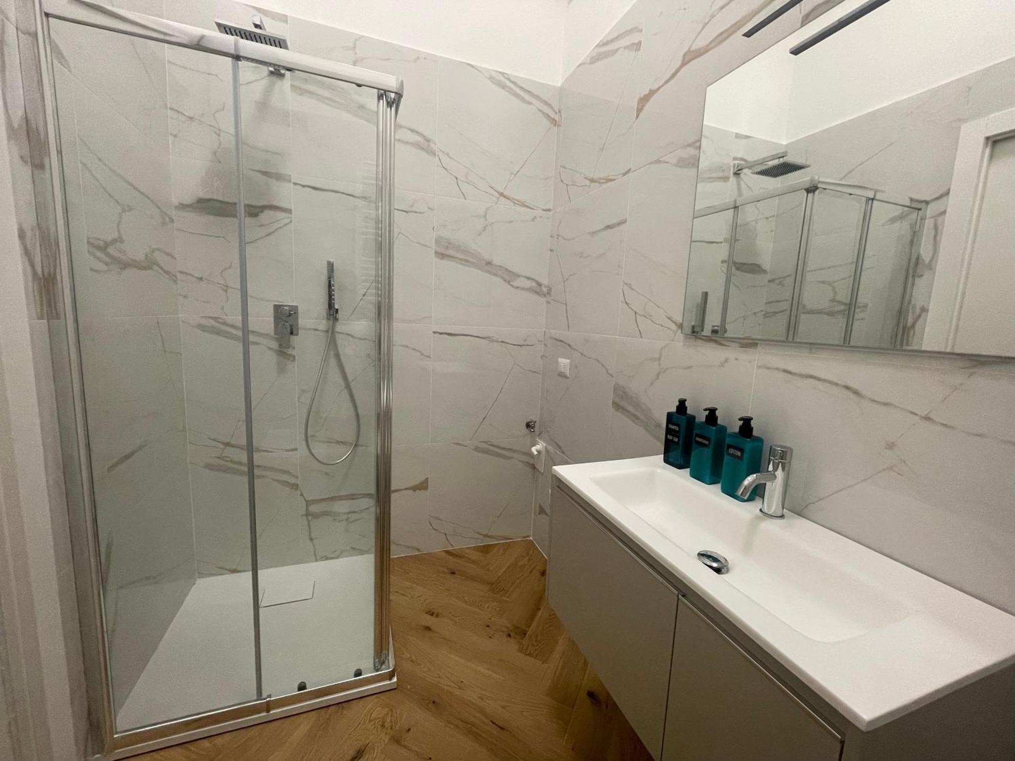 R&R Urban Chic Apartment Bergamo Bagian luar foto